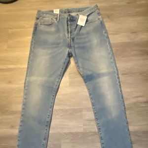 Levi’s 501
Waist:36
Length:34